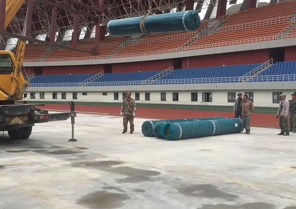 運(yùn)動(dòng)場(chǎng)地人造草坪翻新需要注意哪些事項(xiàng)呢？謹(jǐn)記4點(diǎn)！