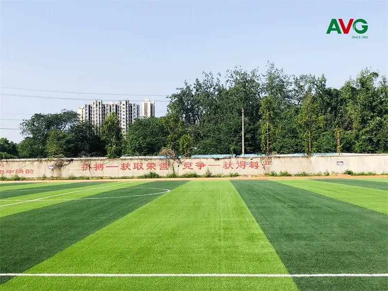 “優(yōu)秀”看得見，全國青少年校園足球特色學(xué)校選用傲勝人造草！